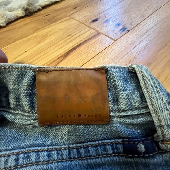 Men’s lucky Brand Blue jeans - Picture 3 of 5
